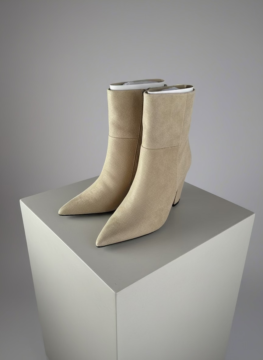 SUEDE BOOTS
