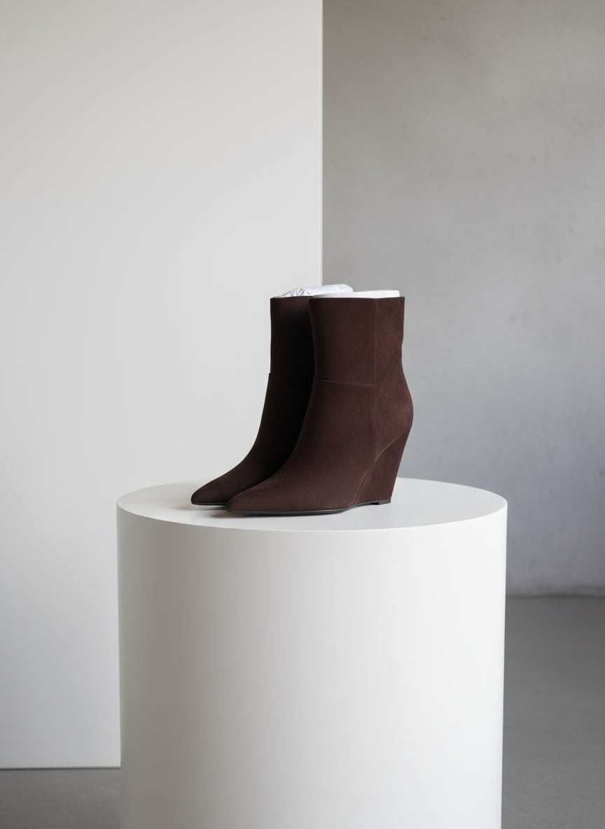 DARK BROWN SUADE SHOE